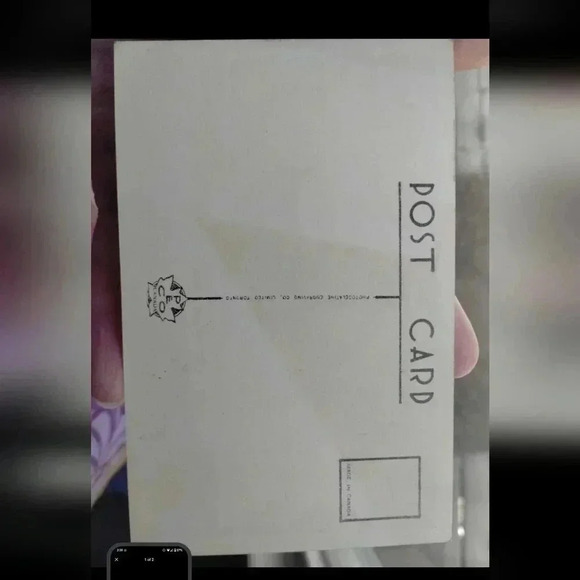 1940's Toronto Maple Leaf Gardens Postcard - Picture 2 of 2